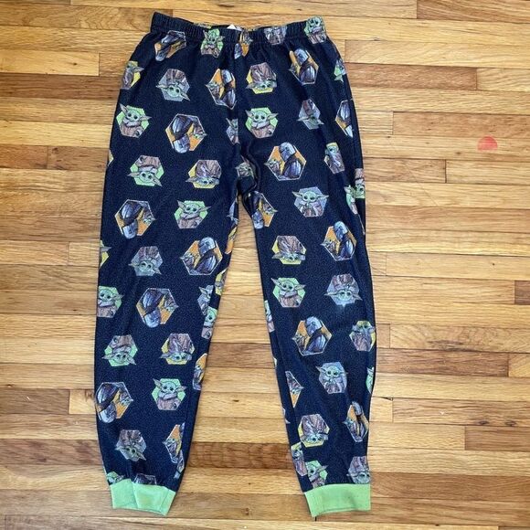 4/$25 Star Wars The Mendelian Pajama Set Long Sleeve Long Pants Size Medium - Picture 8 of 12